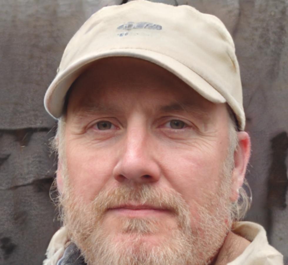 Portrait de Clément Berthier, Directeur des partenariats chez clarivonesthra